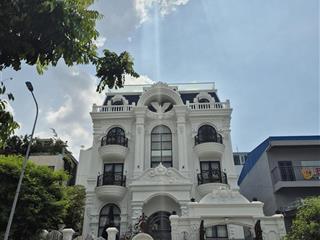 * biệt thự vip huy hoàng, phường thạnh mỹ lợi, vị trí trung tâm, diện tích 15m x 20m giá 150 tỷ