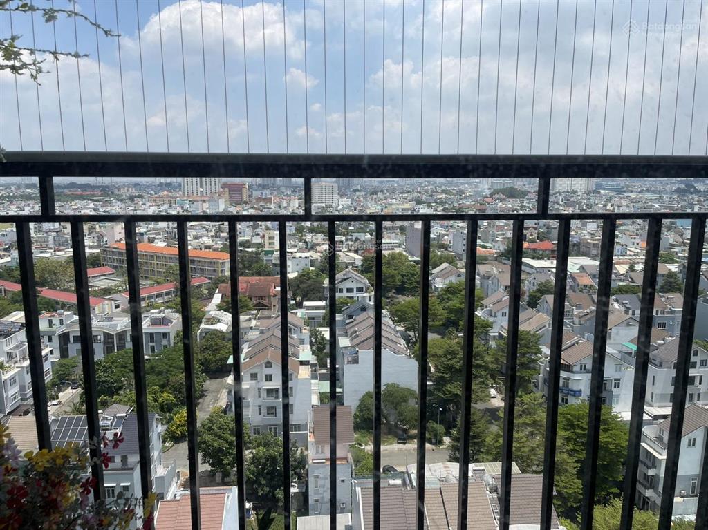 Chính chủ gửi bán gấp căn góc cc the art , tầng cao view đẹp, giá chỉ 4.15 tỷ  0931 329 ***