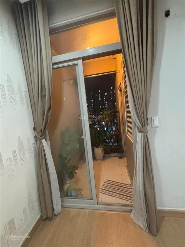 Chính chủ kẹt tiền bán gấp ch 70m2 cc the art, nhà sạch đẹp giá chỉ 3.95 tỷ  0931 329 ***