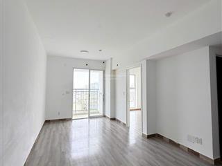 Cần bán gấp căn hộ thủ thiêm sky, 40m2 1pn ntcb, view landmark 81, tầng cao, giá chỉ 4 tỷ tl