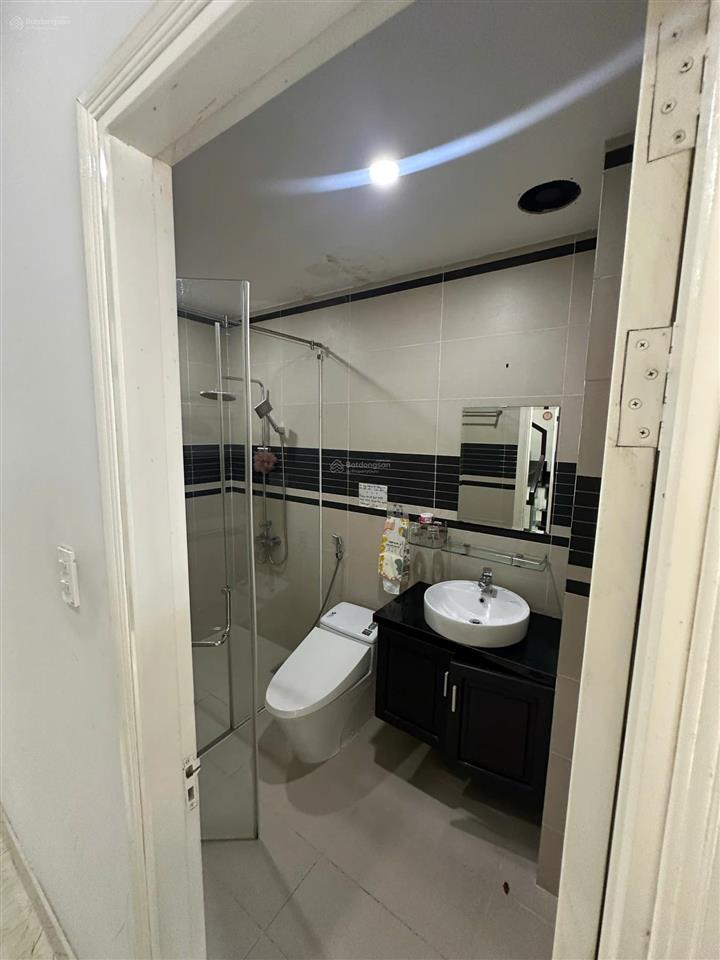 Cho thuê nhà nguyên căn, 5x23 1 trệt 3 lầu  6pn 5wc  đường lê văn thịnh q2, giá chỉ 25tr/tháng