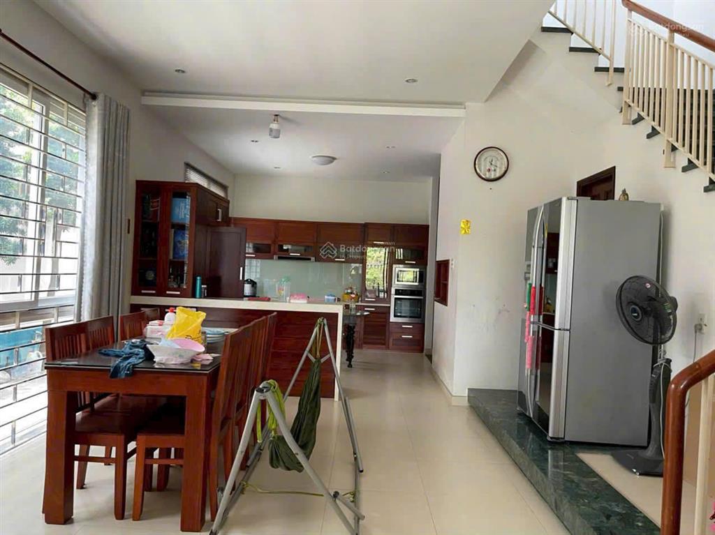 Cho thuê biệt thự kdc khang điền dương đình hội, 8x20 1 trệt 2 lầu full nội thất, giá chỉ 25tr/th