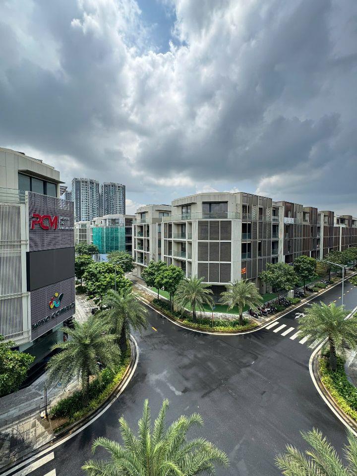 CHO THUÊ CĂN GÓC NHÀ PHỐ SOHO – THE GLOBAL CITY, 5x19 1 trệt 4 lầu có thang máy, máy lạnh âm trần, giá chỉ 90tr/tháng 