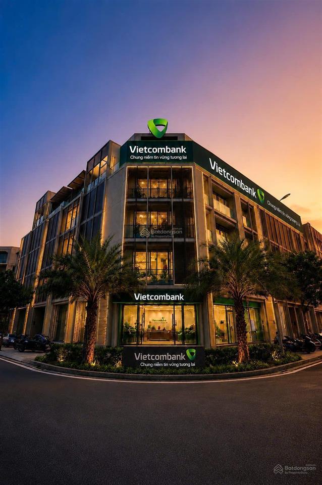 Cho thuê căn góc liền kề mặt tiền đỗ xuân hợp  vị trí nhận diện thương hiệu cực đẹp, 1 trệt 4 lầu