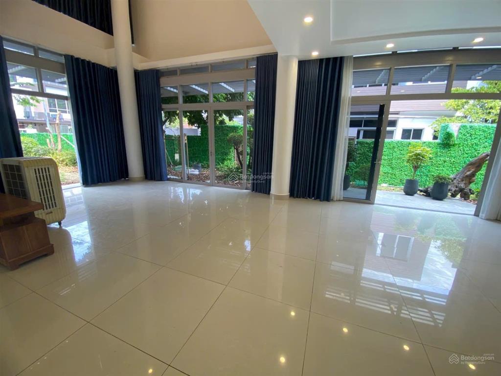Cần bán biệt thự riviera cove, 494m2 đã có sổ hồng, 4pn  4wc giá chỉ 57 tỷ thương lượng
