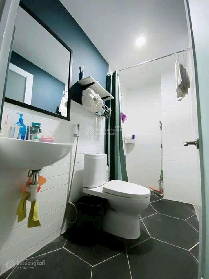 Cho thuê nhà nguyên căn đường bưng ông thoàn, phú hữu, 4pn, đường ô tô giá 10 triệu/tháng, cọc 1 th