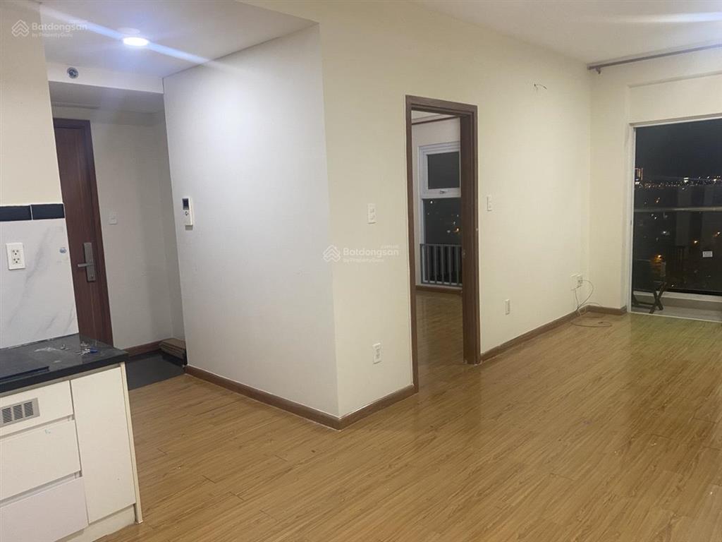 Cho thuê căn hộ flora fuji 2pn  2wc có ban công giá chỉ 9 triệu/tháng, nhà nội thất cơ bản