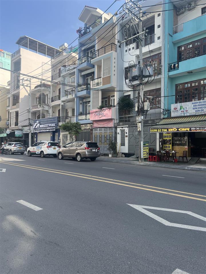Bán gấp mt hoàng hoa thám, tân bình. dt 5.2x20, xây 03 tầng  33,6 tỷ
