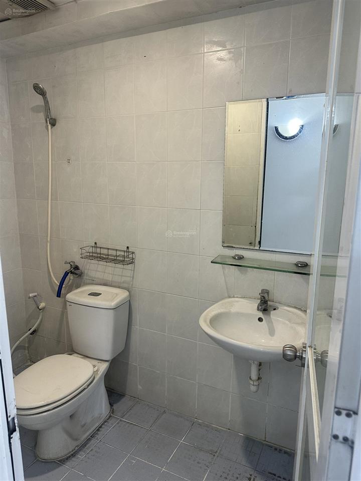 Cần cho thuê căn hộ chung cư bàu cát 2