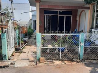 Bán căn nhà cách mặt tiền đường ôtô trung tâm xã an thới đông, cách chợ 60m, 2,9 tỷ