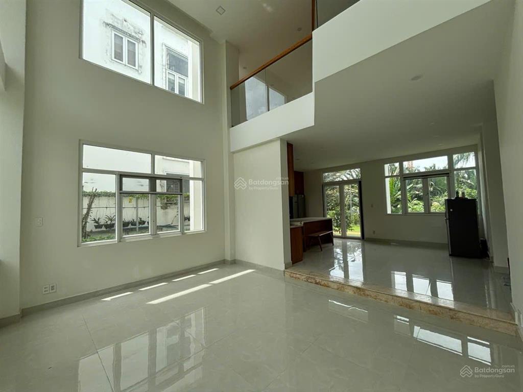 Bán biệt thự đơn lập villa park quận 9, view rạch, 228 m2, full nt giá 31 tỷ, 4 tầng... 0919 009 ***