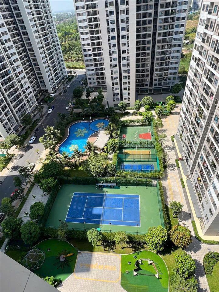Chuyên thị trường chuyển nhượng vin căn 2pn full nội thất giá chỉ 2,350 tỷ