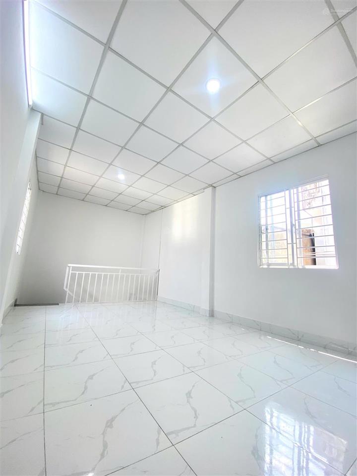 Cần bán nhà 1t 1l đường số 3 phước bình q9 hcm