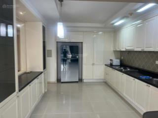 Bán căn hộ imperia an phú, dt 131m2, 3pn, nhà đẹp, căn góc, sổ hồng. có sẵn hđ thuê. giá 9.8 tỷ