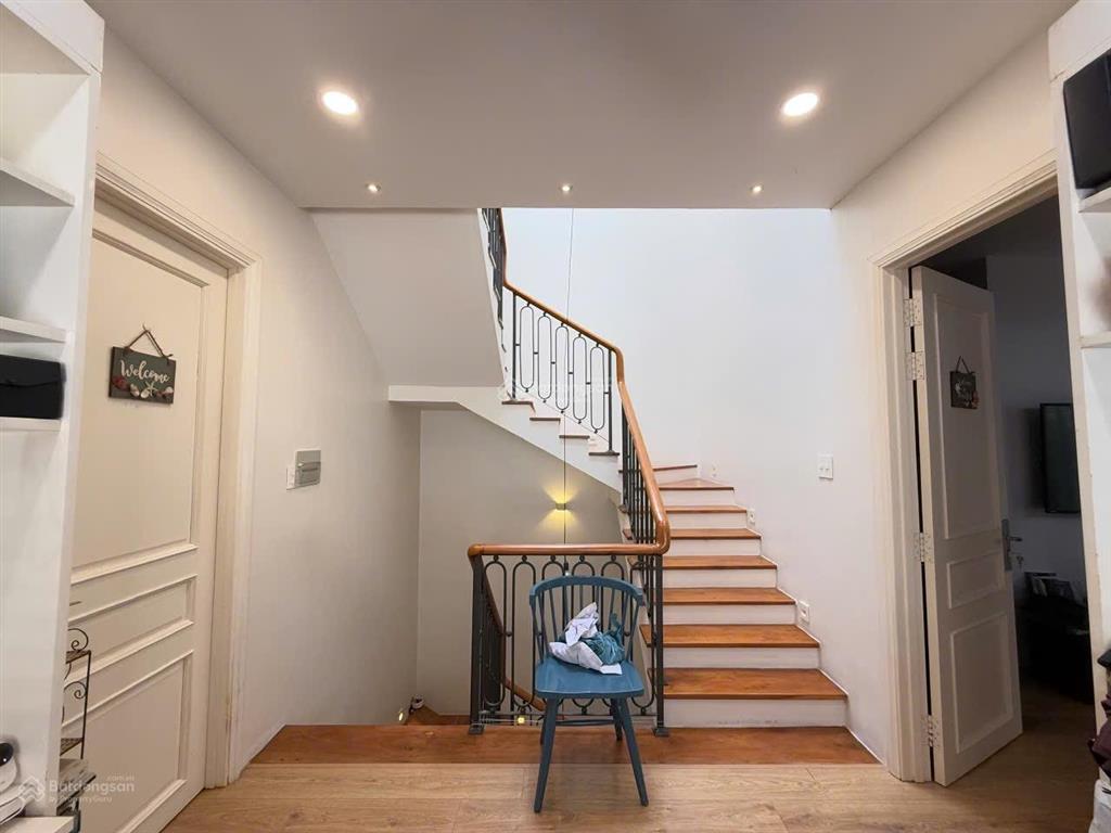 Chính chủ cần bán biệt thự jamona city đào trí q7  dt 9x17m  sổ hồng chính chủ  22,7 tỷ