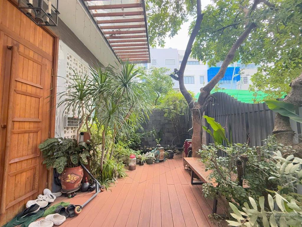 Chính chủ cần bán biệt thự jamona city đào trí q7  dt 9x17m  sổ hồng chính chủ  22,7 tỷ