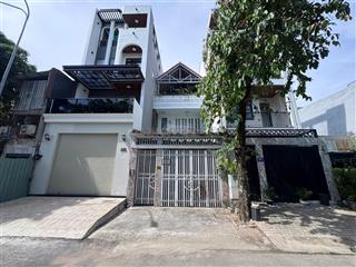 Cần bán gấp nhà phố tđc phú mỹ  view bờ hồ  5x18 (90m2)  giá cực tốt chỉ 9.9 tỷ