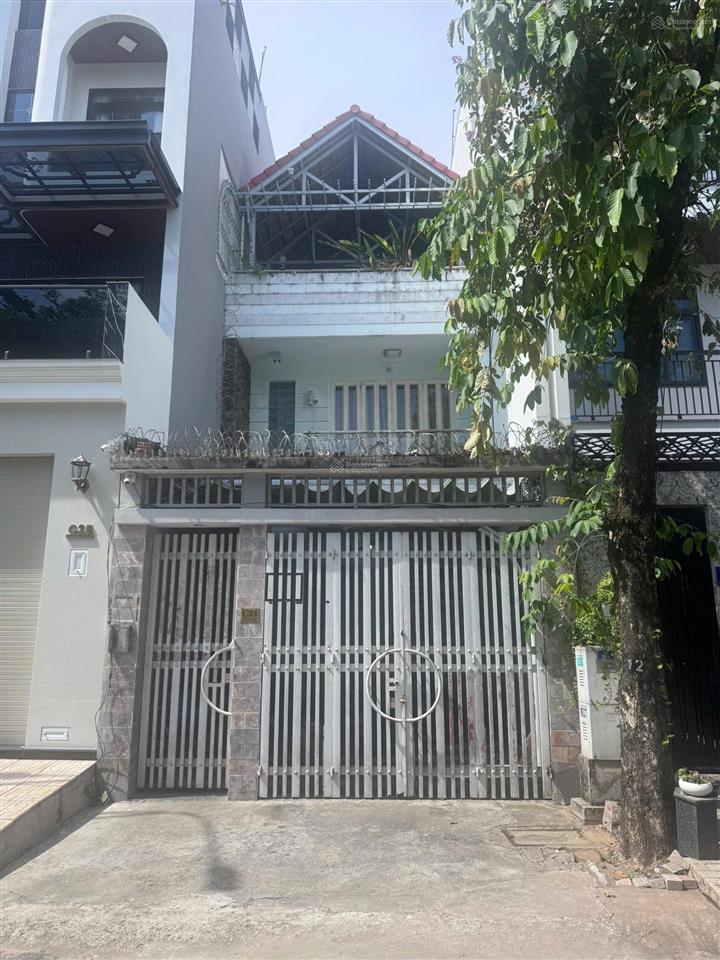 Cần bán gấp nhà phố tđc phú mỹ  view bờ hồ  5x18 (90m2)  giá cực tốt chỉ 9.9 tỷ