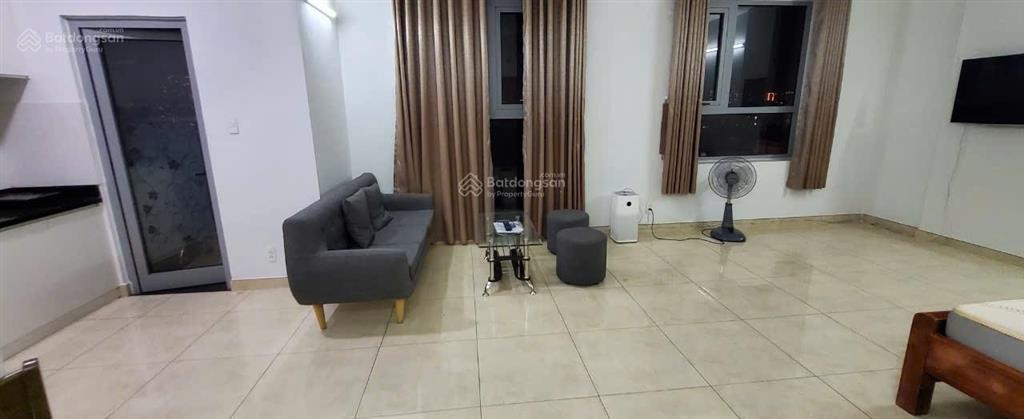 Cần cho thuê căn hộ luxcity full nội thất 1pn tại q7. .0909 968 ***