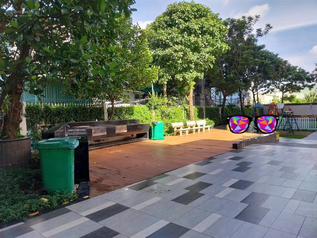Cần bán căn hộ 3pn, 2wc luxcity q7, lầu cao hướng mát. dt 85 m2, giá 5,1 tỷ. sổ hồng .0909 968 ***
