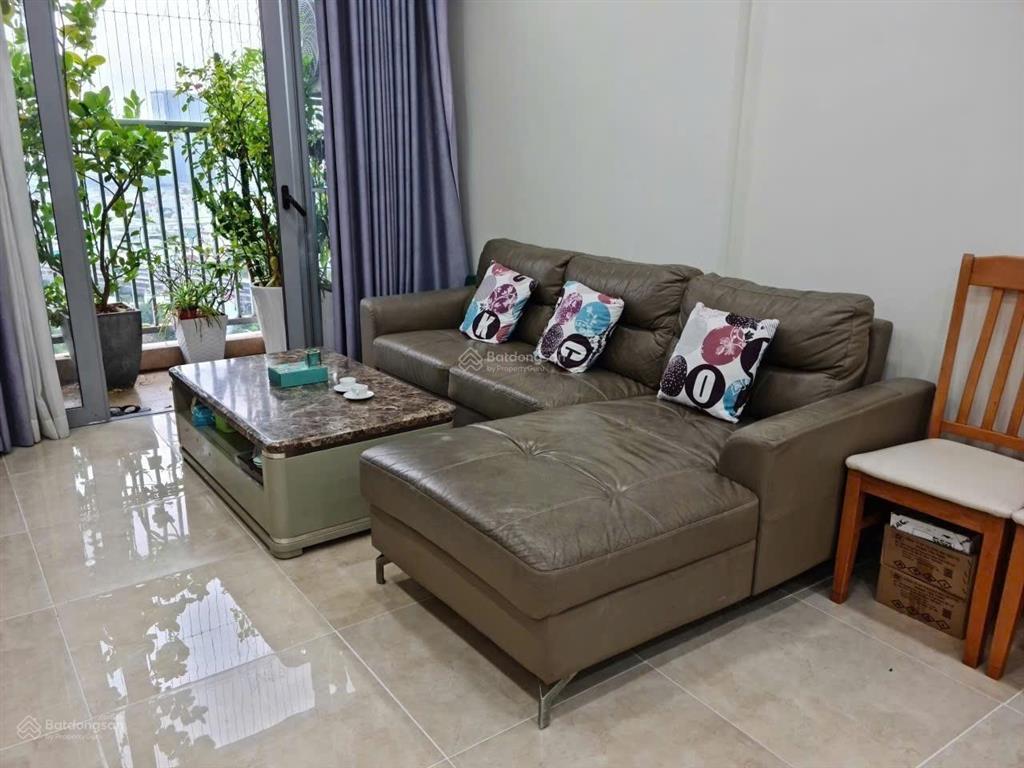 Cần bán căn hộ 3pn, 2wc luxcity q7, lầu cao hướng mát. dt 85 m2, giá 5,1 tỷ. sổ hồng .0909 968 ***