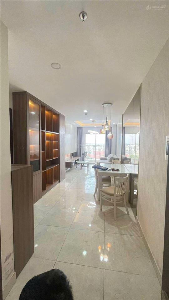 Căn hộ blue sky quận 2 rất đẹp, 2pn, 2wc, có nội thất, dt 63 mét, giá rẻ 8,5 triệu. 0907 706 *** liên
