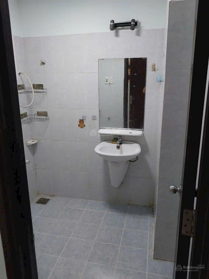 Căn hộ 2 phòng ngủ 2wc, có sổ hồng, dt 76 mét, nhà đẹp tại petroland quận 2.  0907 706 *** liên
