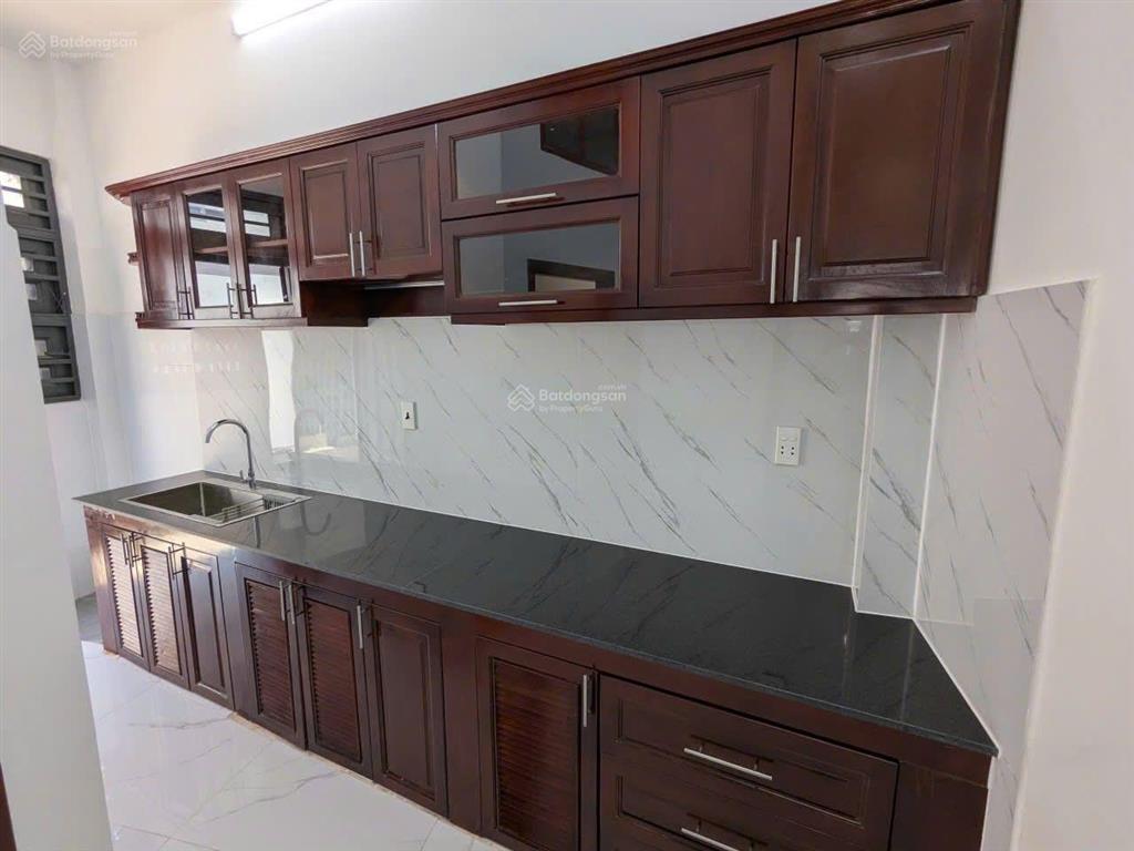 Nhà nguyên căn quận 2 rất đẹp, 2tầng, 3pn 3wc, giá rẻ chỉ 9,4 tỷ/căn, có thương lượng. 0907 706 ***