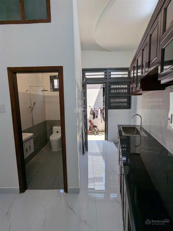 Nhà nguyên căn quận 2 rất đẹp, 2tầng, 3pn 3wc, giá rẻ chỉ 9,4 tỷ/căn, có thương lượng. 0907 706 ***