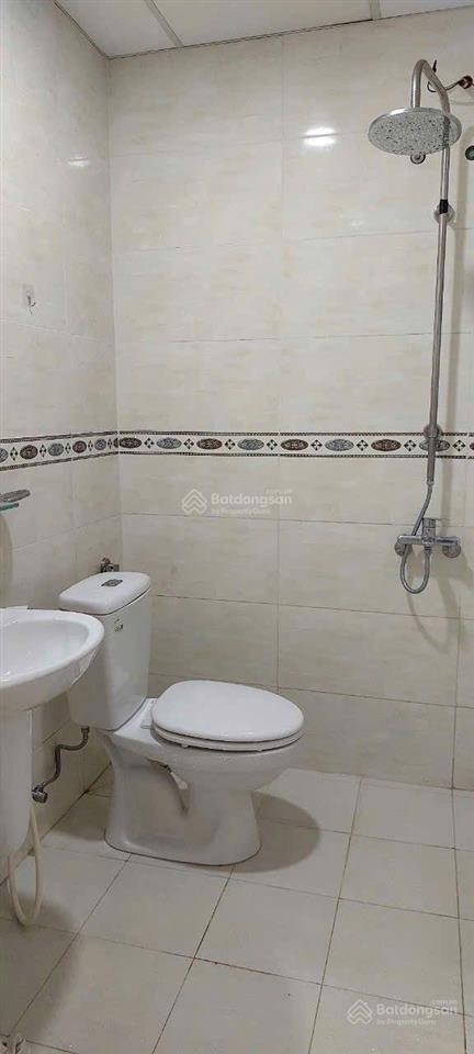 Bán căn hộ blue sky quận 2, dt 64 mét, 2pn, 2wc, nhà rất đẹp, giá rẻ 3 tỷ. 0907 706 *** liên