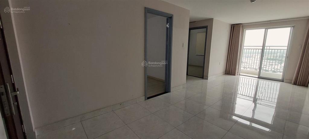 Căn hộ quận 2 cho thuê, có 3 phòng ngủ, 2wc, rất đẹp, 90 mét, giá rẻ 9,5 triệu. 0907 706 *** liên