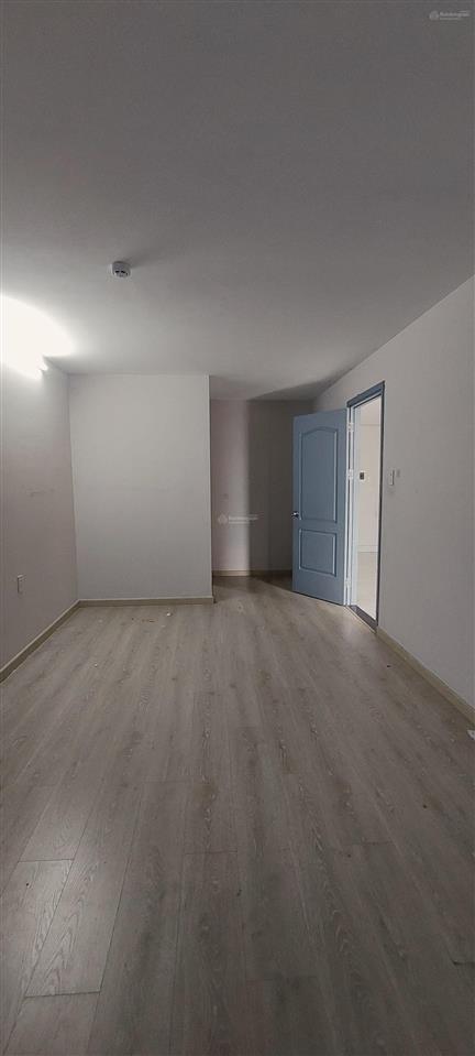 Căn hộ quận 2 cho thuê, có 3 phòng ngủ, 2wc, rất đẹp, 90 mét, giá rẻ 9,5 triệu. 0907 706 *** liên