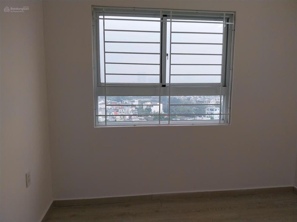 Căn hộ 2 phòng ngủ, 2wc, rất đẹp, giá rẻ 2,550 tỷ/căn tại blue sky quận 2.  0907 706 *** liên