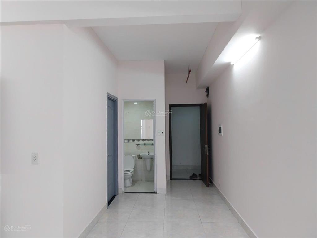 Căn hộ 2 phòng ngủ, 2wc, rất đẹp, giá rẻ 2,550 tỷ/căn tại blue sky quận 2.  0907 706 *** liên