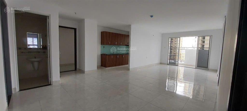 Căn hộ rất đẹp 137 mét, 3 phòng ngủ, 3wc, ban công, giá rất rẻ 5 tỷ, blue sky quận 2.  0907 706 ***