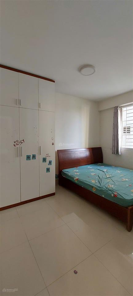 Cho thuê căn hộ thủ thiêm star quận 2, rộng 80 mét, 2pn, 2wc, ít nội thất, giá 10 triệu. 0907 706 ***