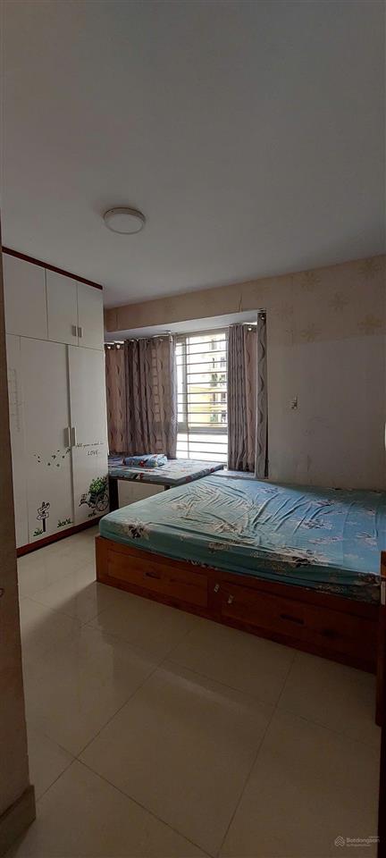 Cho thuê căn hộ thủ thiêm star quận 2, rộng 80 mét, 2pn, 2wc, ít nội thất, giá 10 triệu. 0907 706 ***