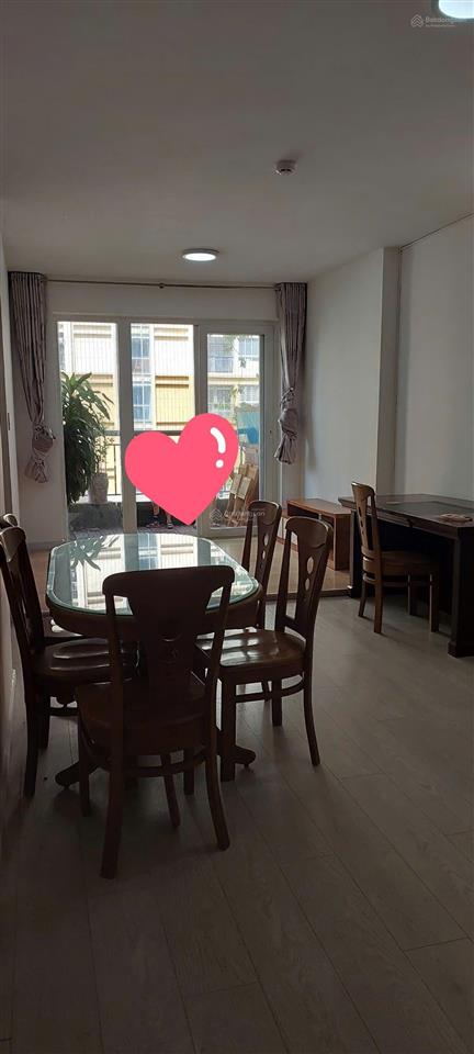 Cho thuê căn hộ thủ thiêm star quận 2, rộng 80 mét, 2pn, 2wc, ít nội thất, giá 10 triệu. 0907 706 ***