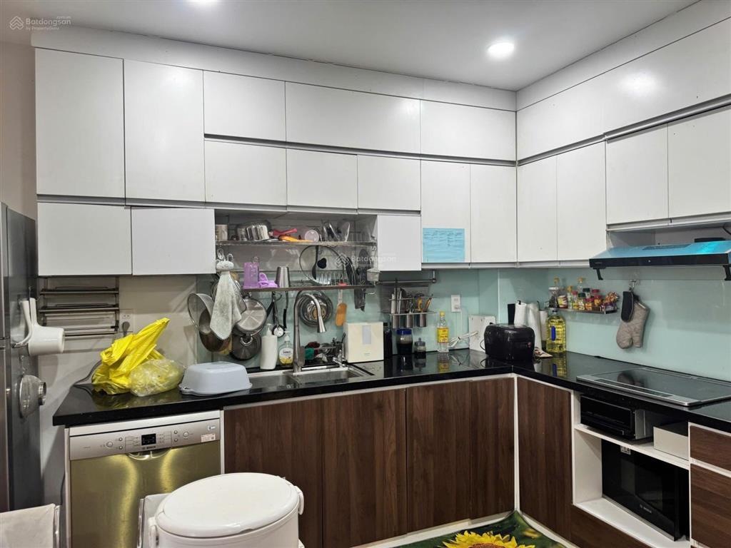 Căn hộ rất đẹp, 2 phòng ngủ, 2wc, full nội thất, quận 2, giá rẻ 11 triệu. 0907 706 *** liên