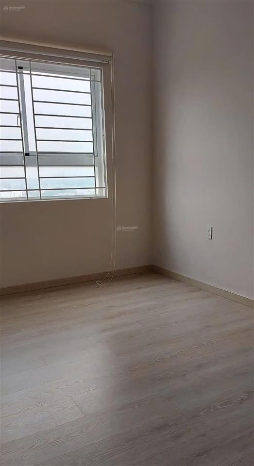 Bán căn hộ giá rẻ 2,2 tỷ/căn, 2pn, 2wc nhà rất đẹp tại chung cư blue sky quận 2.  0907 706 ***