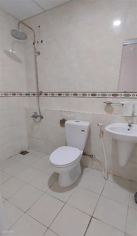 Bán căn hộ giá rẻ 2,2 tỷ/căn, 2pn, 2wc nhà rất đẹp tại chung cư blue sky quận 2.  0907 706 ***