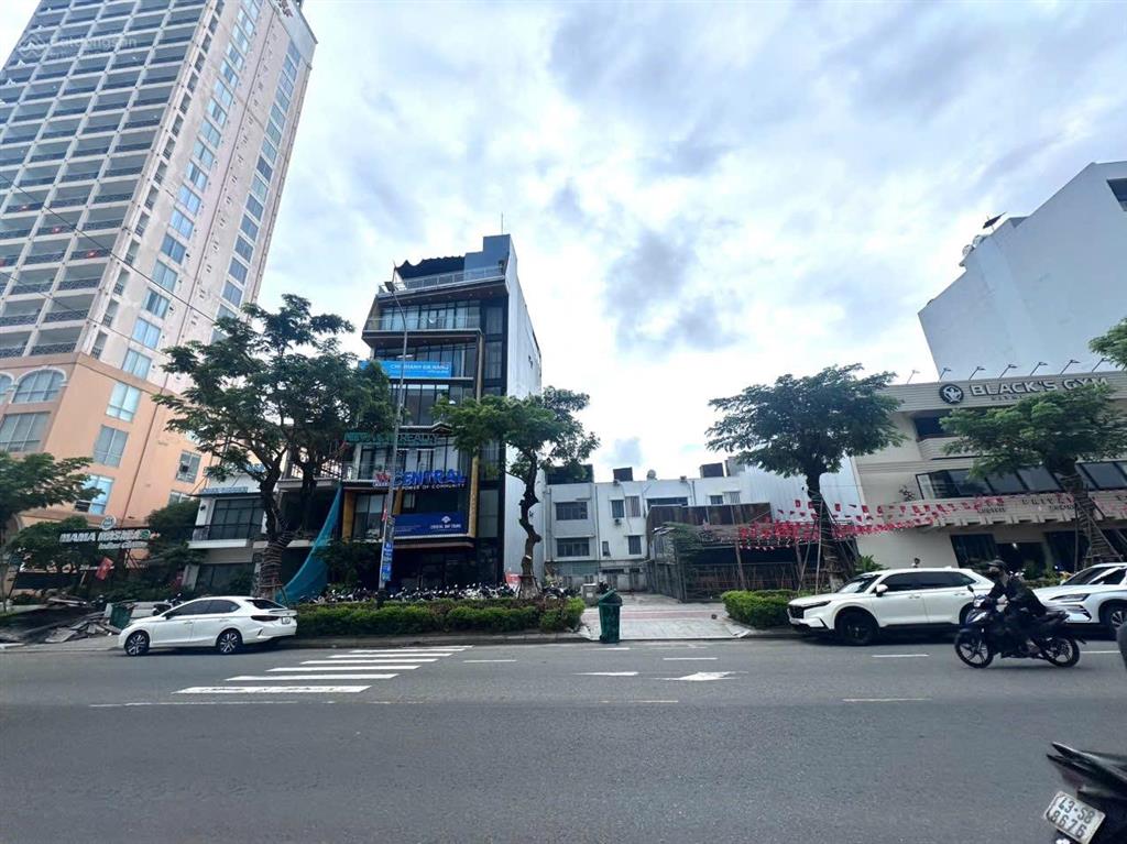 Cho thuê 2 lô liền kề trần hưng đạo / ngay monarchy
