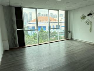 Sàn văn phòng chuyên nghiệp trống suốt 60m2 gần lotte, khu tân quy đông