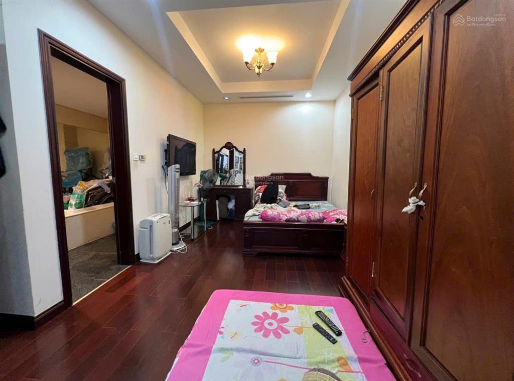 Bán căn hộ chung cư royal city, giá tốt 12,5 tỷ, 110m2, view đẹp
