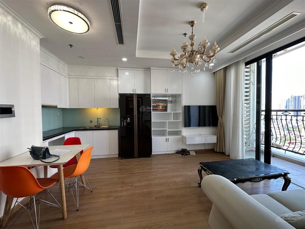 Bán ch royal city, 9,6 tỷ vnd, 69,1 m2, 2pn, 2wc, giá tốt!