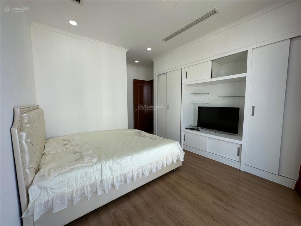 Bán ch royal city, 9,6 tỷ vnd, 69,1 m2, 2pn, 2wc, giá tốt!