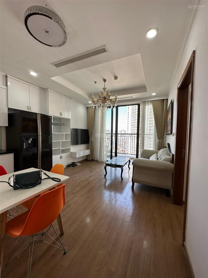 Bán ch royal city, 9,6 tỷ vnd, 69,1 m2, 2pn, 2wc, giá tốt!