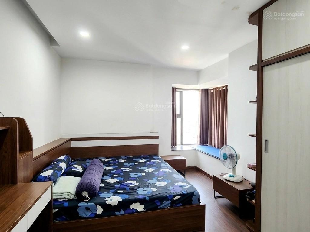 Căn hộ có sổ hồng riêng cao ốc res11, rộng rãi, an ninh. tầng cao view đầm sen đẹp.