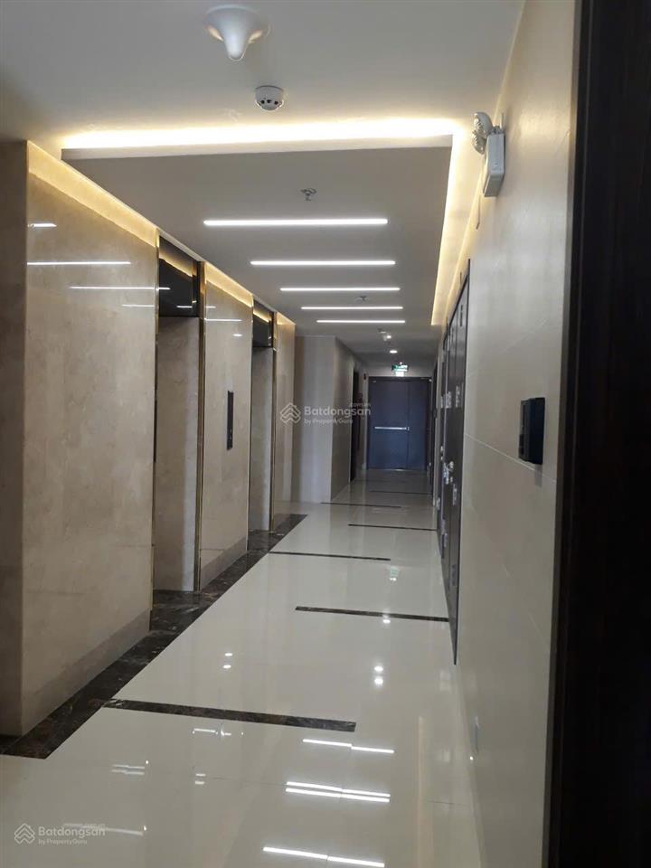 Căn hộ có sổ hồng riêng cao ốc res11, rộng rãi, an ninh. tầng cao view đầm sen đẹp.