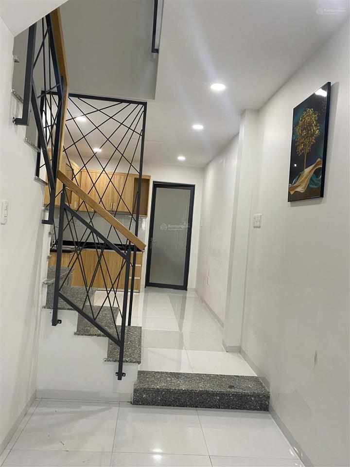 Chính chủ cần bán nhà đường ngô đến gần tháp bà, diện tích sd 90m, 1 lầu. giá 2,9 tỷ.0938 929 ***